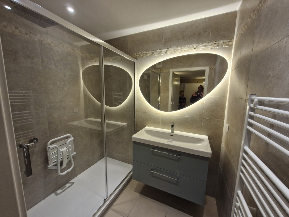 Rénovation salle de bain et pose de douche à l'italienne à Puget-sur-Argens